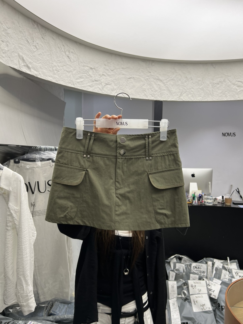 NOVUS韓國直郵女裝新款熱賣26春夏時尚人氣職業26夏季裙褲工裝NOVUS裙褲圖色2