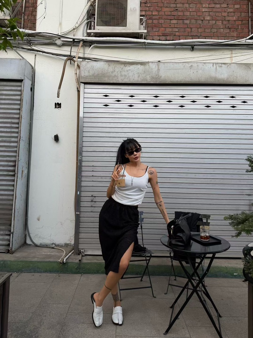 ABBEYLEE韓國東大門代購女裝新品人氣推薦長裙透明蕾絲開衩ABBEYLEE長裙圖色2