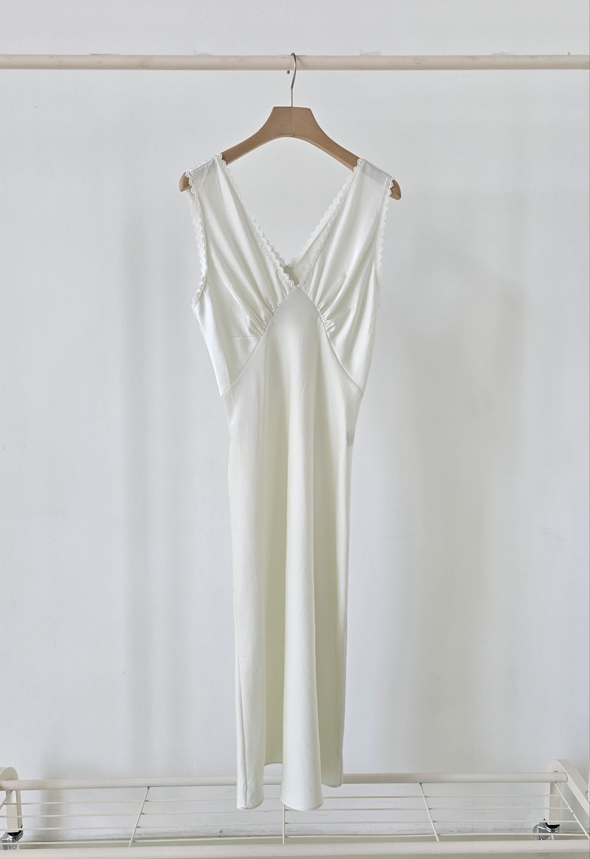 J SHOP韓國直郵實拍女裝新品推薦人氣休閑26夏季連衣裙絲綢J_SHOP連衣裙圖色1