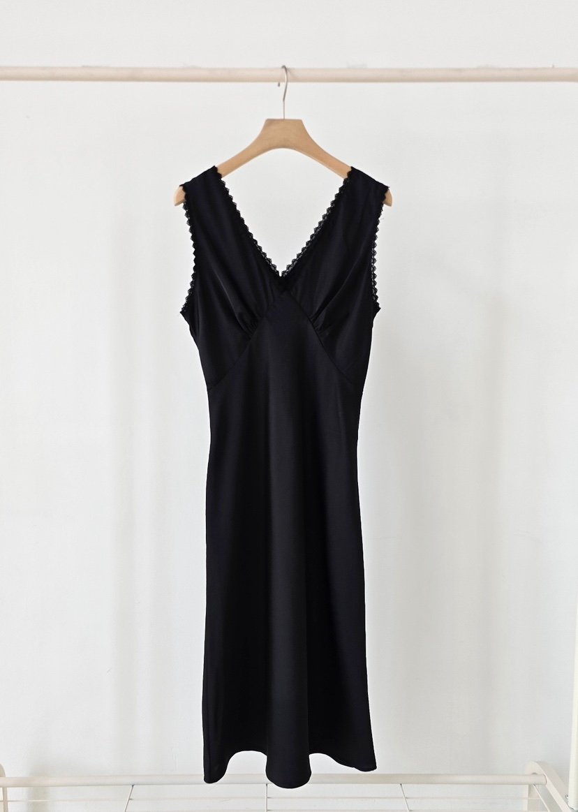 J SHOP韓國直郵實拍女裝新品推薦人氣休閑26夏季連衣裙絲綢J_SHOP連衣裙圖色2