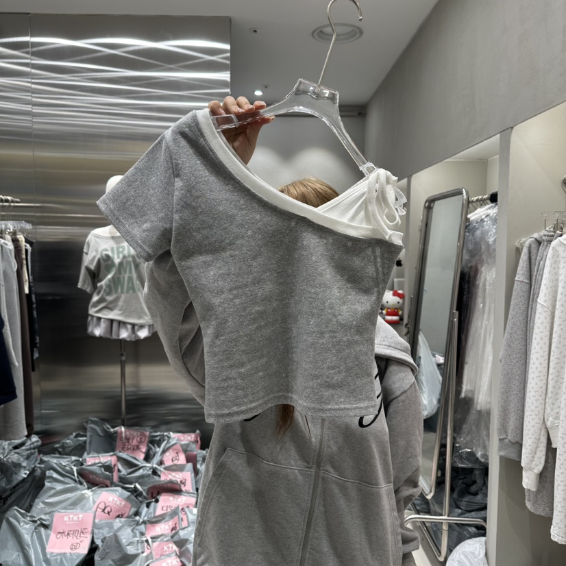 KIKI韓國直郵實拍女裝新品熱賣推薦時尚休閑人氣26夏季T恤KIKIT恤圖色1