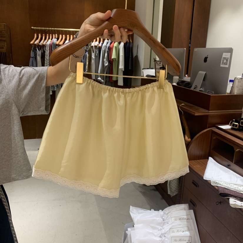 HEBON韓國直郵女士新款職業26夏季推薦人氣熱賣短褲蕾絲緞面HEBON短褲