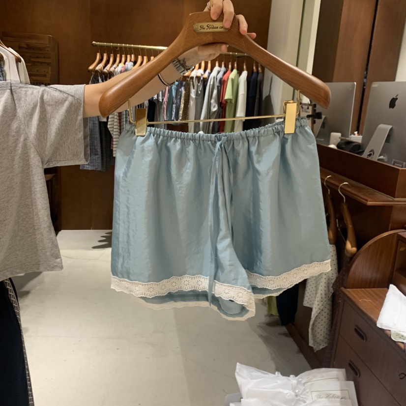 HEBON韓國直郵女士新款職業26夏季推薦人氣熱賣短褲蕾絲緞面HEBON短褲圖色2