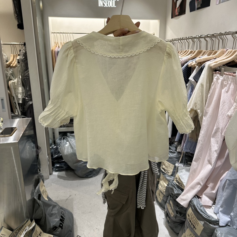 BERTHA東大門實拍韓國女裝新品熱賣襯衫蕾絲衫荷葉邊褶裥BERTHA襯衫/蕾絲衫
