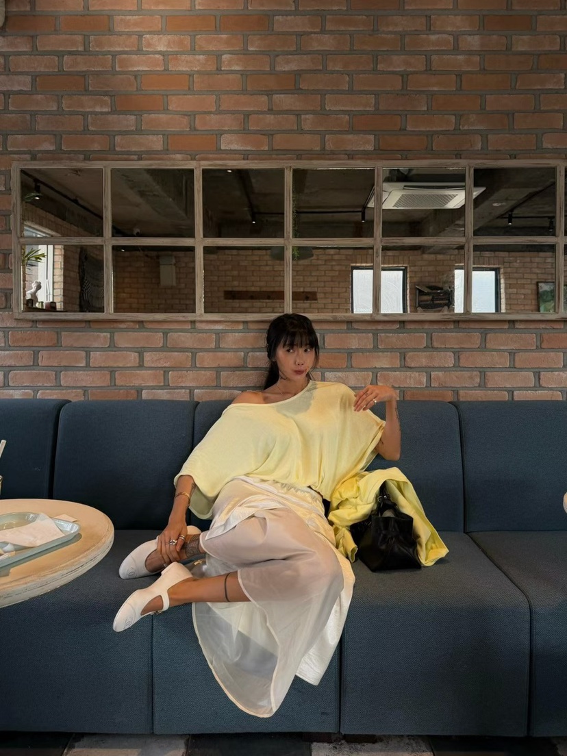 ABBEYLEE韓國東大門代購女士新品熱賣時尚休閑T恤褶皺開衩ABBEYLEET恤