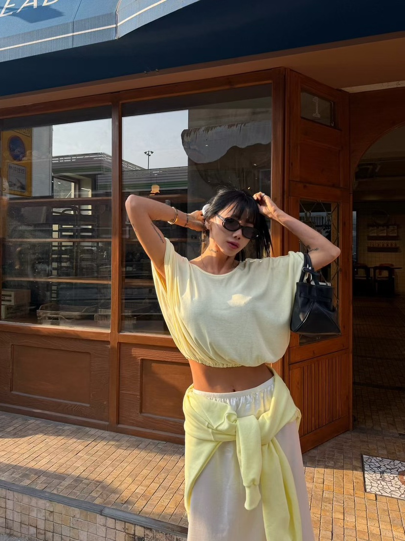 ABBEYLEE韓國東大門代購女士新品熱賣時尚休閑T恤褶皺開衩ABBEYLEET恤