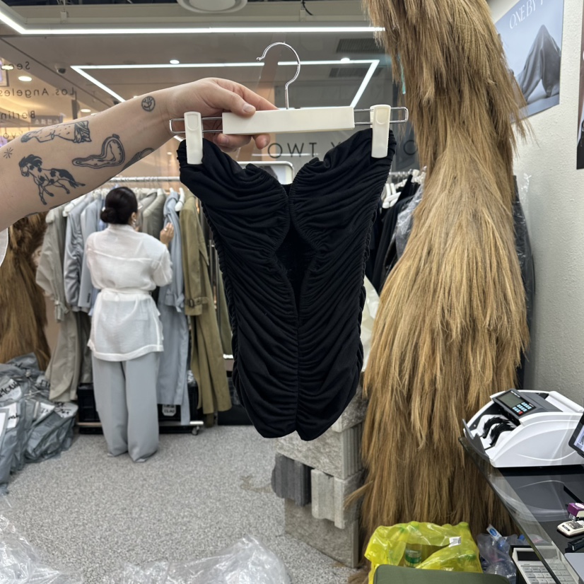 ONEBYTWO韓國代購女裝新款時尚推薦休閑職業吊帶背心褶皺ONE BY TWO吊帶/背心圖色2