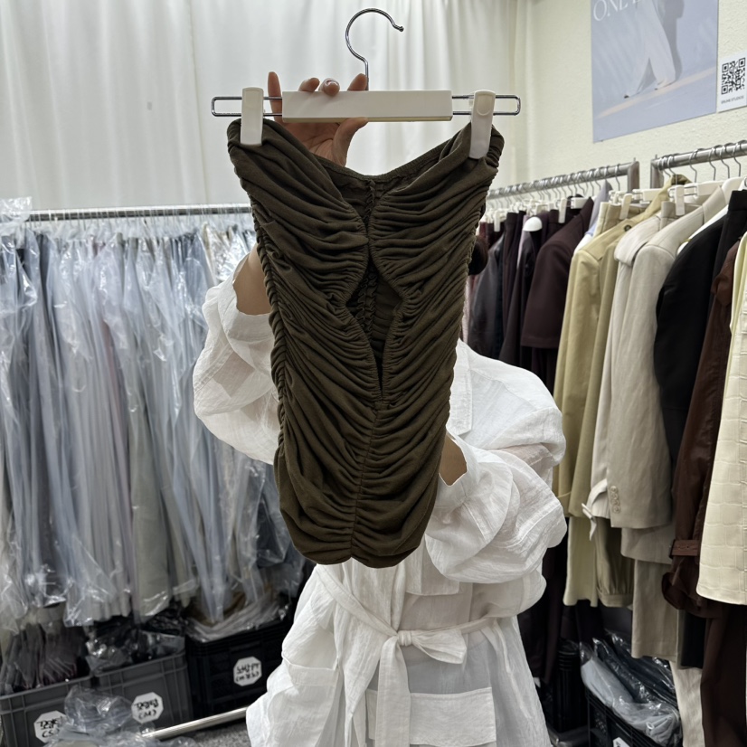ONEBYTWO韓國代購女裝新款時尚推薦休閑職業吊帶背心褶皺ONE BY TWO吊帶/背心圖色3