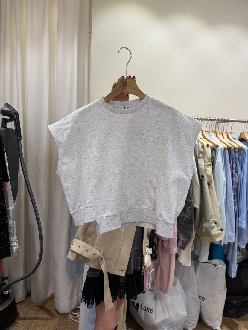 AUVERFIT韓國直郵實拍女士新款26夏季職業休閑吊帶背心鏤空AUVERFIT吊帶/背心圖色1