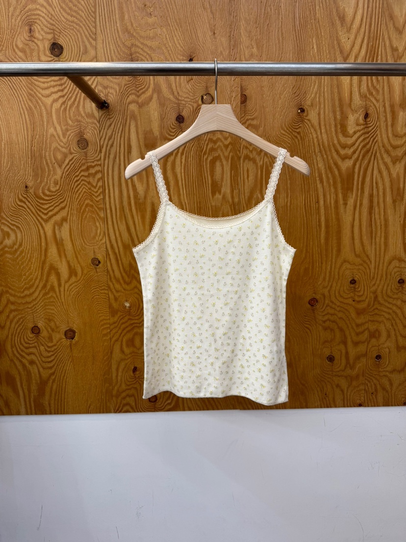 PROJECTVIEW韓國直郵實拍女裝新品職業人氣熱賣吊帶背心花朵PROJECTVIEW吊帶/背心圖色1奶油色