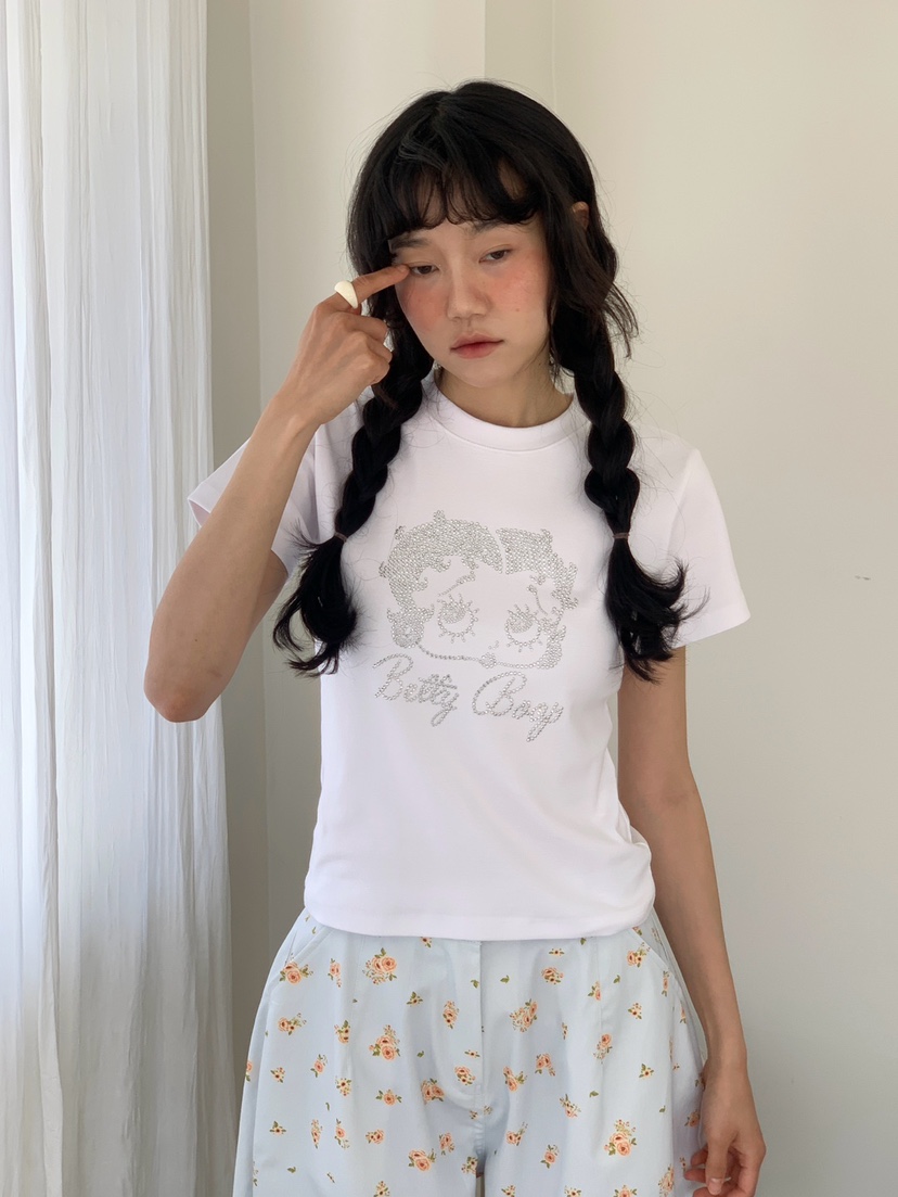 MORE THAN-P韓國直郵實拍女裝新品推薦26夏季時尚人氣T恤MORE THANT恤