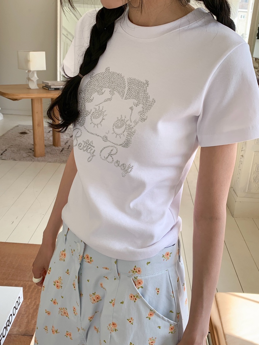 MORE THAN-P韓國直郵實拍女裝新品推薦26夏季時尚人氣T恤MORE THANT恤