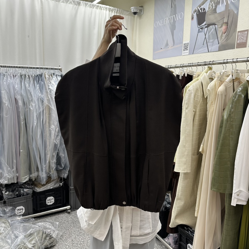 ONEBYTWO韓國直郵女裝新品推薦26夏季休閑時尚26春夏馬甲披肩ONE BY TWO馬甲圖色3