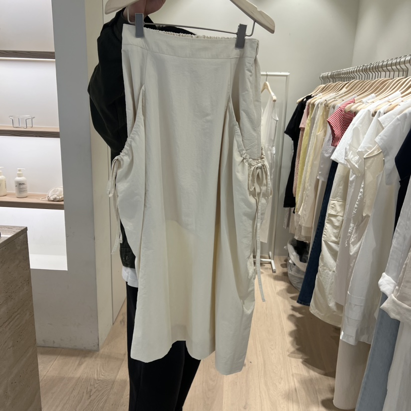 LIFFEY東大門實拍韓國女士新款26春夏熱賣人氣職業長裙口袋LIFFEY長裙圖色1