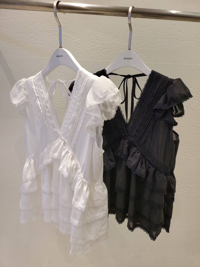 THE OTHER韓國東大門直郵女裝新款推薦襯衫蕾絲衫荷葉邊THE OTHER襯衫/蕾絲衫