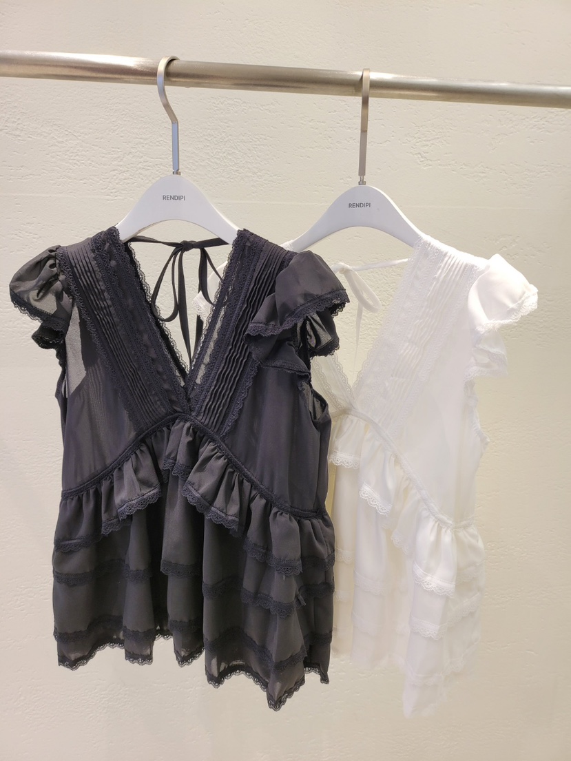 THE OTHER韓國東大門直郵女裝新款推薦襯衫蕾絲衫荷葉邊THE OTHER襯衫/蕾絲衫