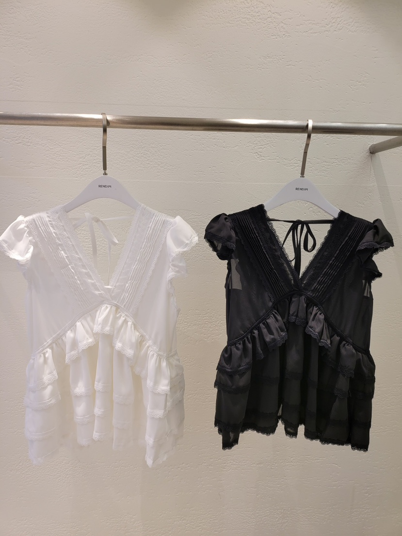 THE OTHER韓國東大門直郵女裝新款推薦襯衫蕾絲衫荷葉邊THE OTHER襯衫/蕾絲衫