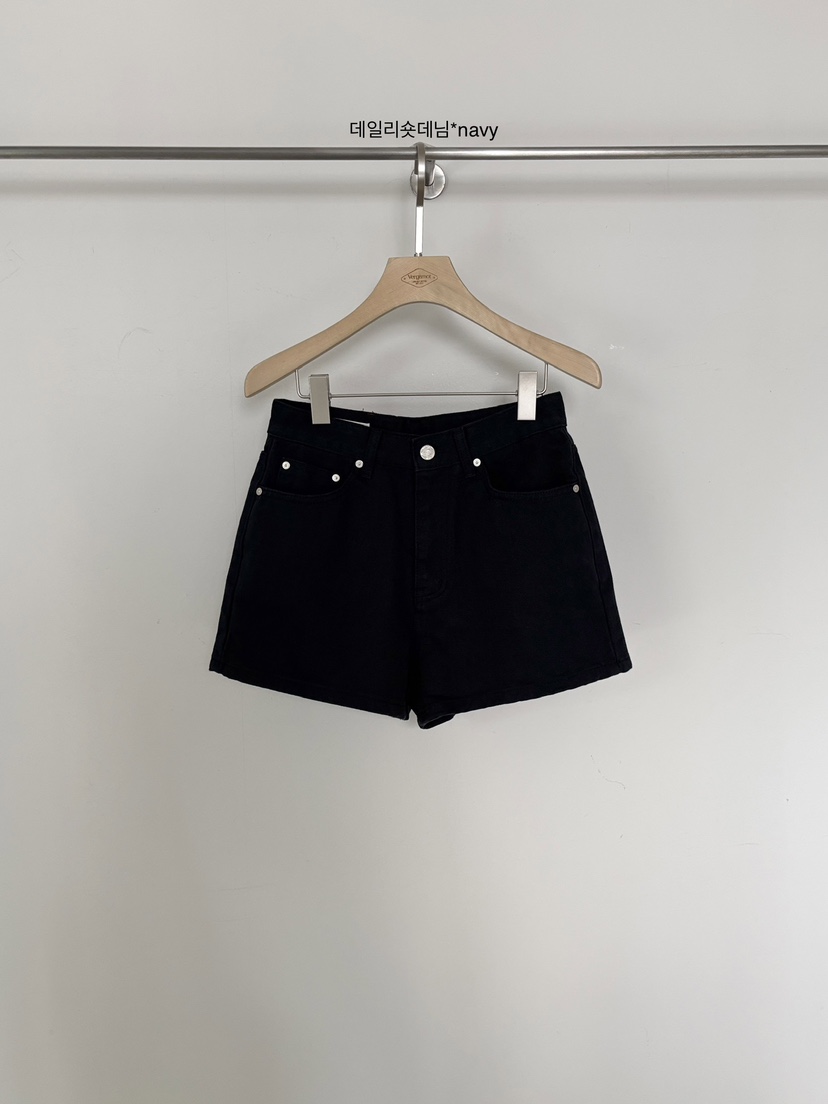 VERGAMOT韓國東大門直郵女士新品職業推薦人氣26春夏短褲VERGAMOT短褲圖色3深藍色