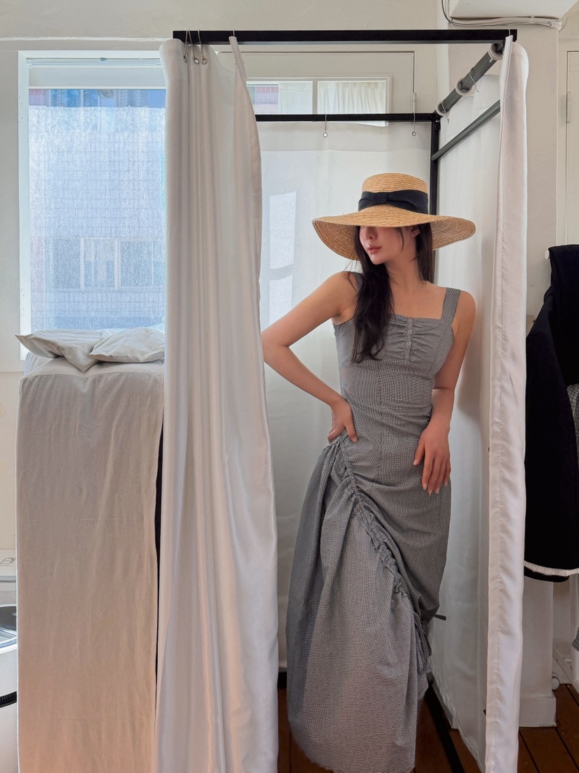 81 MARKET-L東大門實拍韓國女士新款熱賣推薦職業連衣裙81 MARKET-L連衣裙