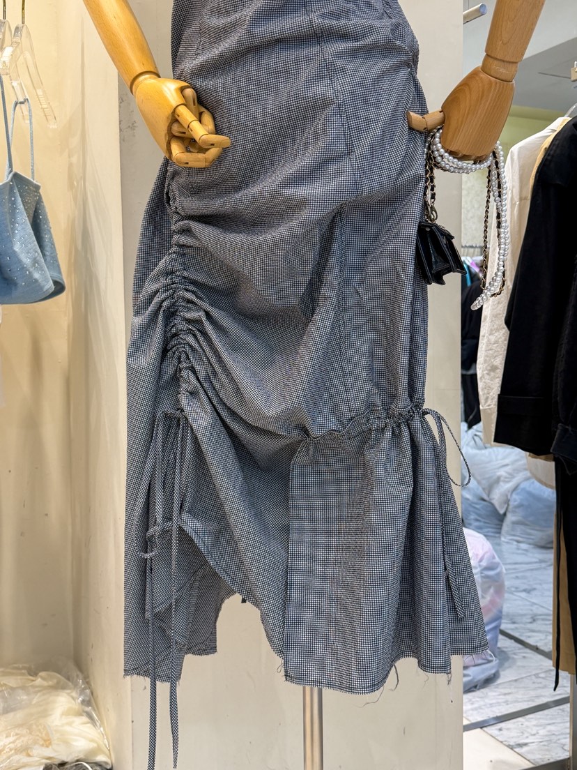 81 MARKET-L東大門實拍韓國女士新款熱賣推薦職業連衣裙81 MARKET-L連衣裙