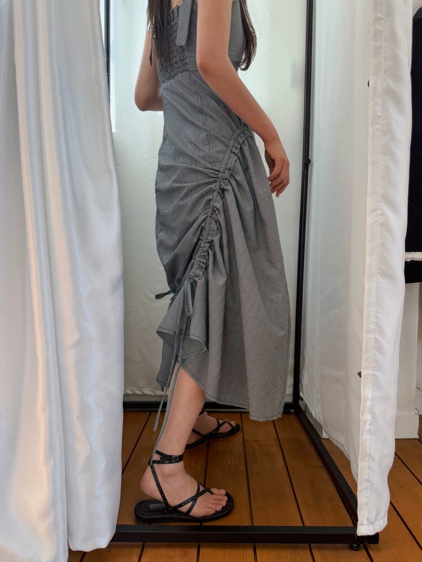 81 MARKET-L東大門實拍韓國女士新款熱賣推薦職業連衣裙81 MARKET-L連衣裙