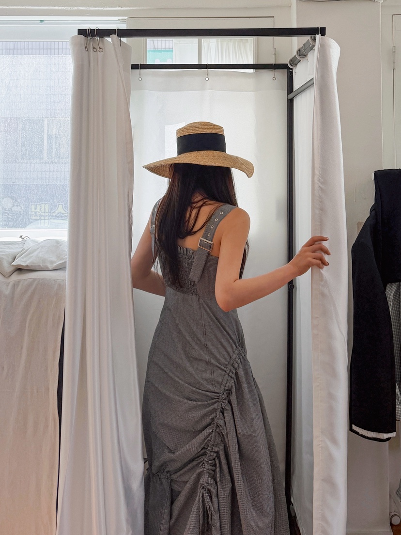 81 MARKET-L東大門實拍韓國女士新款熱賣推薦職業連衣裙81 MARKET-L連衣裙