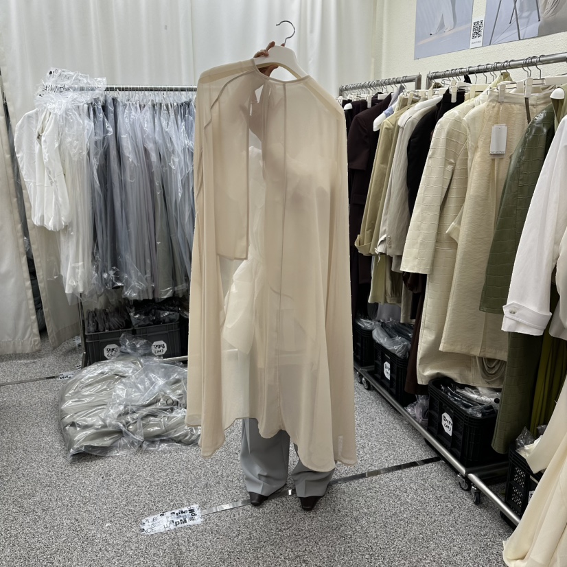 ONEBYTWO韓國直郵實拍女裝新款推薦26夏季連衣裙披肩絲綢ONE BY TWO連衣裙