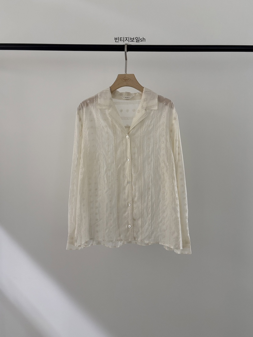 VERGAMOT韓國東大門代購女裝新款人氣休閑襯衫蕾絲衫復古VERGAMOT襯衫/蕾絲衫圖色1