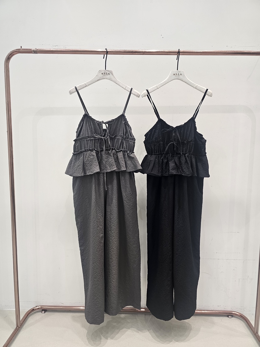 NEOUL東大門實拍韓國女士新品熱賣休閑時尚背帶褲不含內搭NEOUL/ahin雙領標簽背帶褲