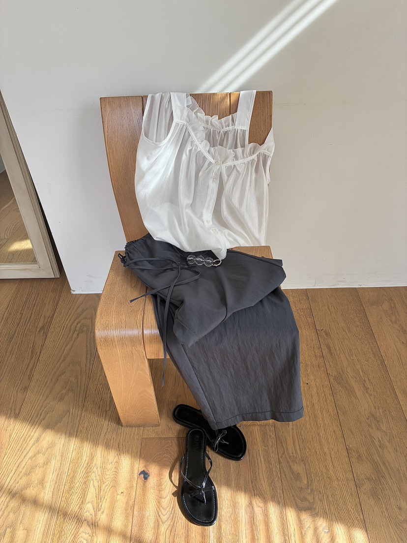 ERUME韓國代購女裝新款26春夏熱賣時尚26夏季職業吊帶背心ERUME吊帶/背心