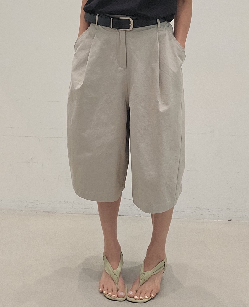 NEOUL韓國東大門代購女士新品職業人氣時尚26春夏短褲不含腰帶NEOUL/ahin雙領標簽短褲