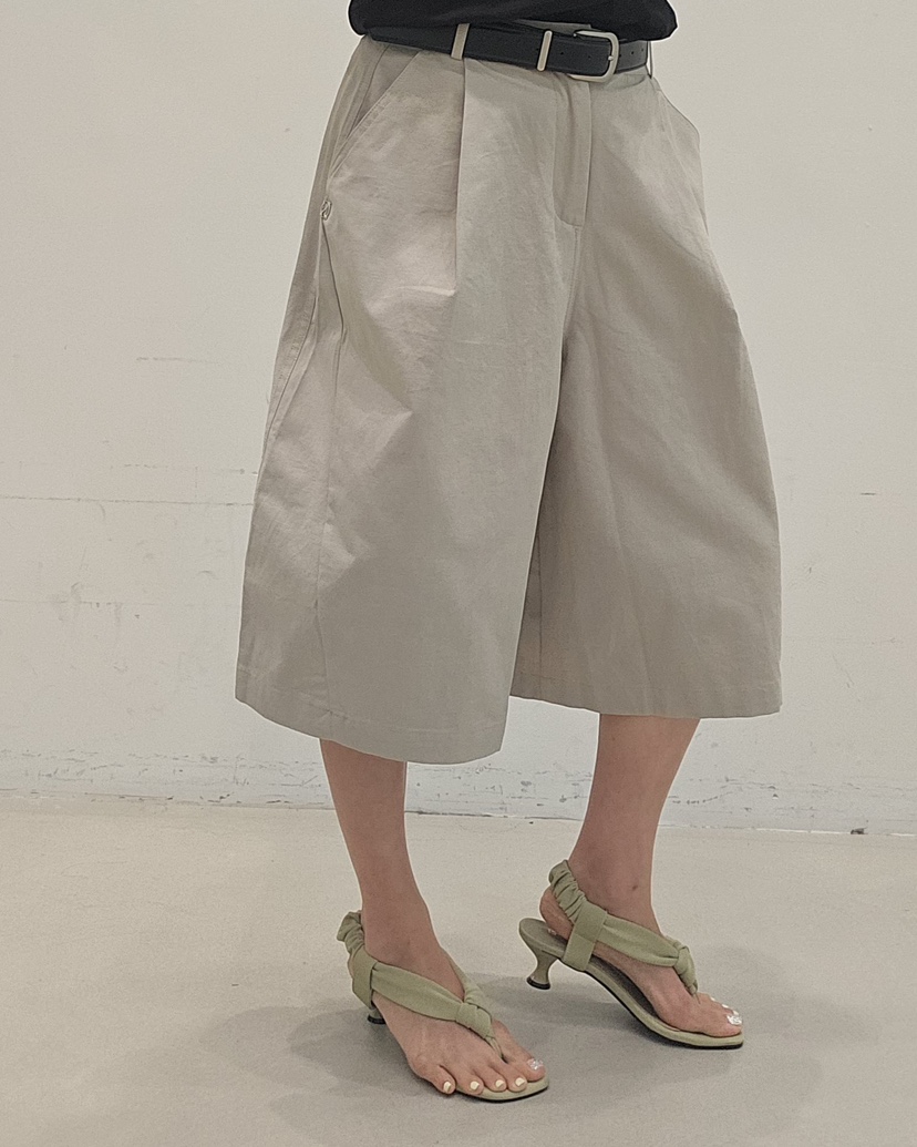 NEOUL韓國東大門代購女士新品職業人氣時尚26春夏短褲不含腰帶NEOUL/ahin雙領標簽短褲