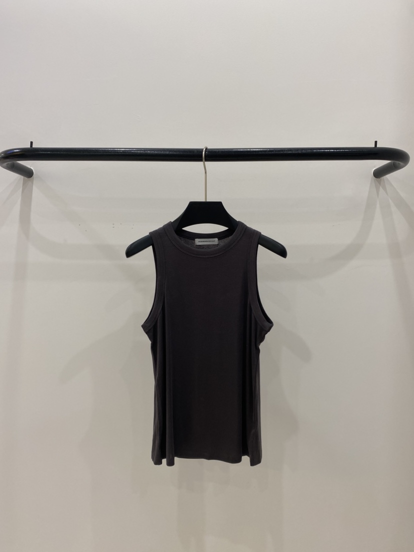 MUSHROOM EFFECT韓國東大門直郵女裝新款人氣26春夏吊帶背心MUSHROOM EFFECT吊帶/背心圖色1