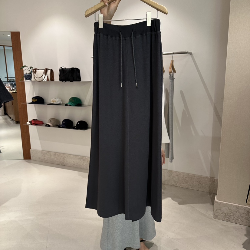 ANDMORE BUTTON韓國東大門直郵女士新品熱賣推薦時尚長裙ANDMORE BUTTON長裙圖色2