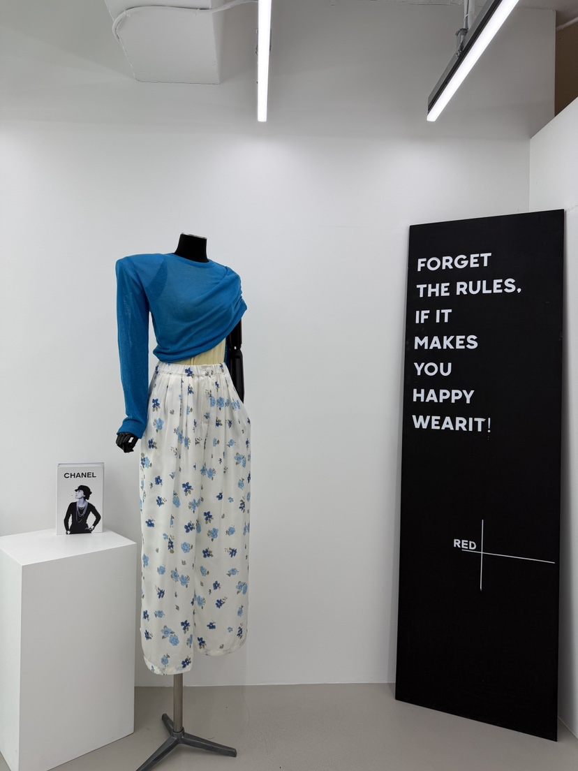 RED-A韓國直郵實拍女裝新款推薦時尚休閑26春夏休閑褲緞面RED-A休閑褲