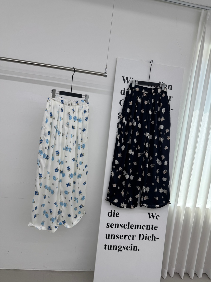 RED-A韓國直郵實拍女裝新款推薦時尚休閑26春夏休閑褲緞面RED-A休閑褲