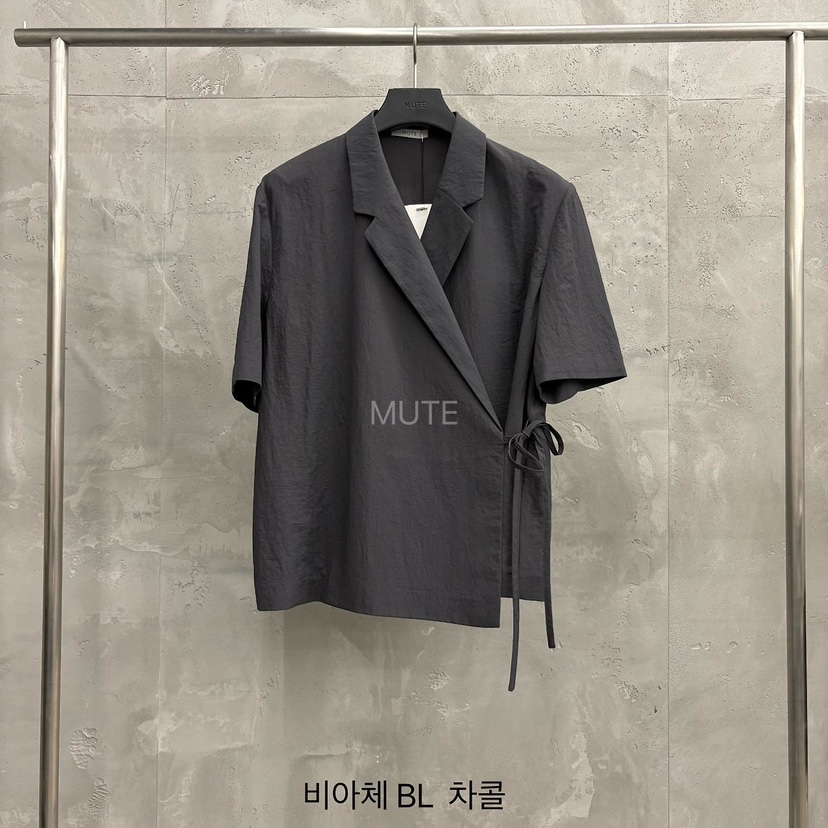 MUTE-P韓國東大門代購女士新款26春夏推薦人氣襯衫蕾絲衫MUTE襯衫/蕾絲衫圖色2墨色