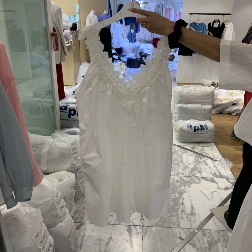 ALMOND韓國直郵女士新品時尚26春夏休閑人氣襯衫蕾絲衫刺繡ALMOND襯衫/蕾絲衫圖色1