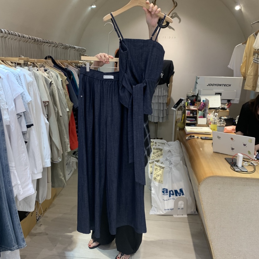 BLACKFRIDAY韓國代購女裝新款推薦熱賣時尚人氣休閑26春夏套裝BLACK FRIDAY套裝圖色1