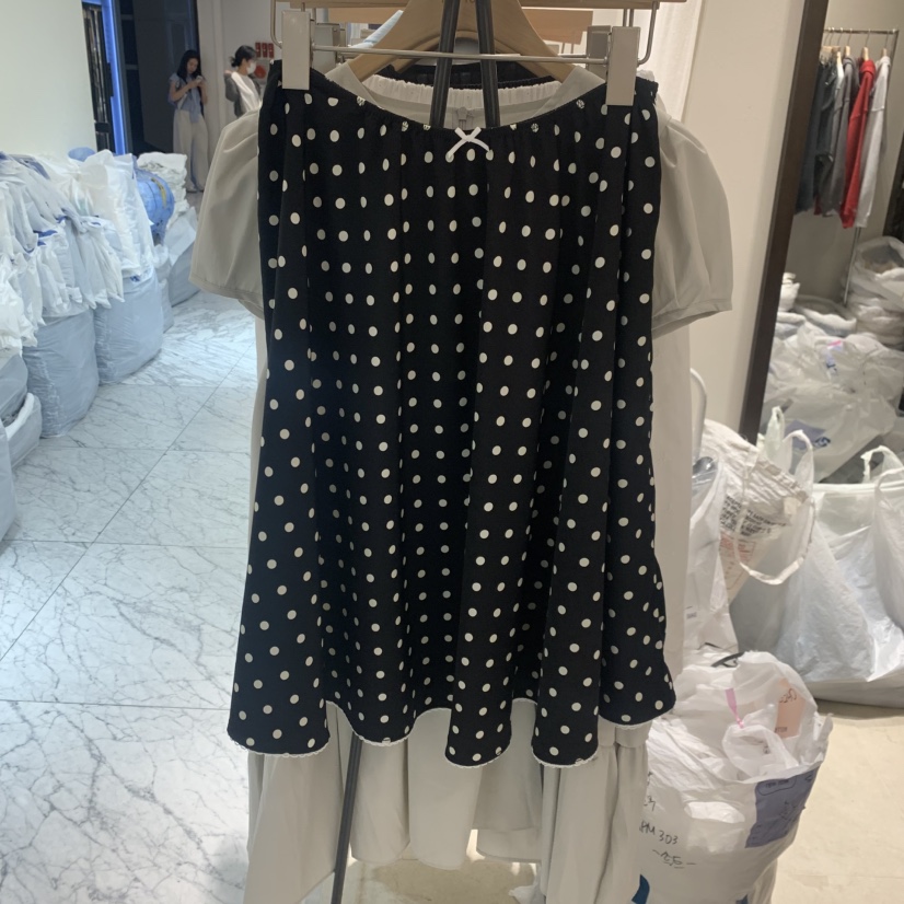 RAWROW韓國東大門代購女士新款熱賣時尚半身裙中短裙圓點裙RAWROW半身裙/中短裙圖色1