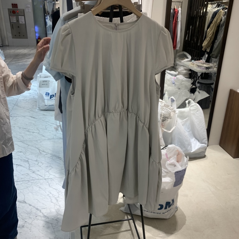 RAWROW韓國代購女裝新款休閑26春夏人氣熱賣26夏季連衣裙褶皺RAWROW連衣裙圖色1