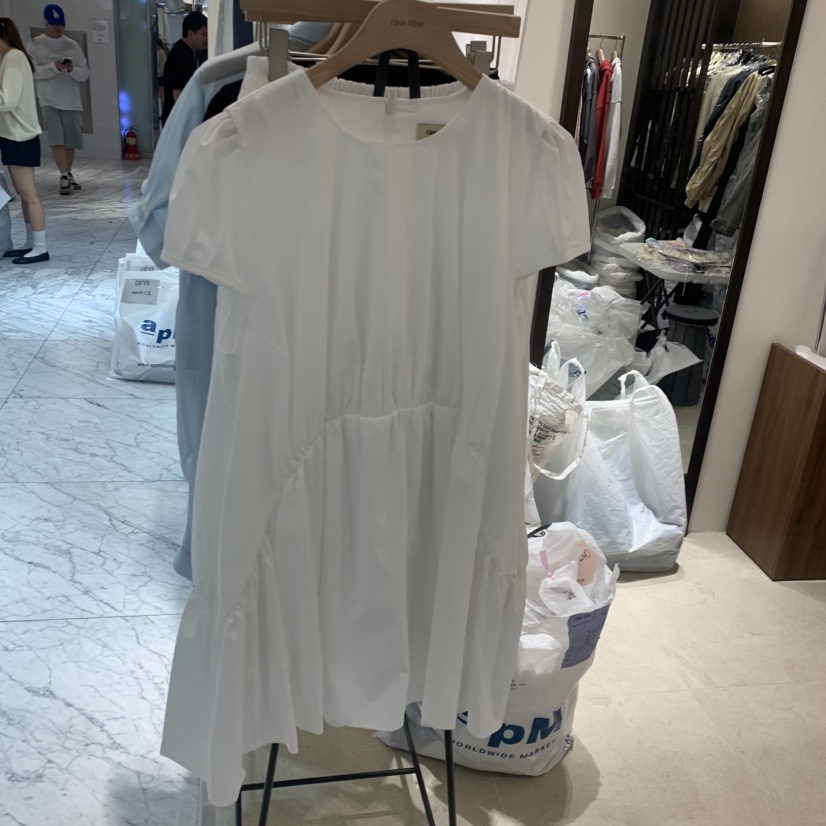 RAWROW韓國代購女裝新款休閑26春夏人氣熱賣26夏季連衣裙褶皺RAWROW連衣裙圖色2