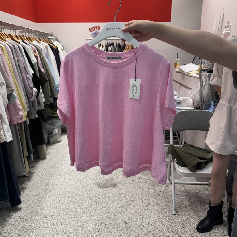 ATPZ韓國直郵女裝新款人氣推薦時尚26夏季熱賣職業T恤喇叭ATTENTION PLEAEST恤圖色1