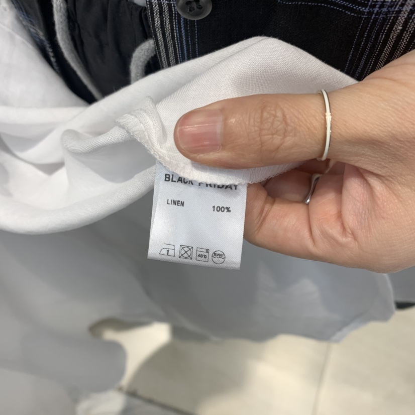 BLACKFRIDAY韓國東大門代購女裝新品人氣襯衫蕾絲衫亞麻布BLACK FRIDAY襯衫/蕾絲衫