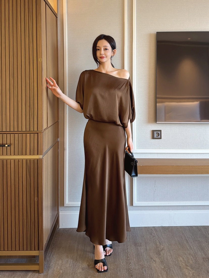 CLOTH韓國東大門代購女裝新品職業人氣休閑26春夏26夏季長裙CLOTH長裙