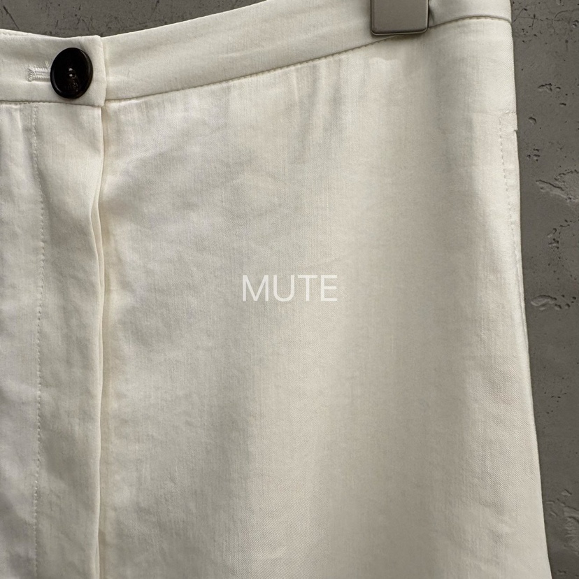 MUTE-P韓國東大門直郵女士新品26春夏人氣熱賣時尚26夏季長裙MUTE長裙