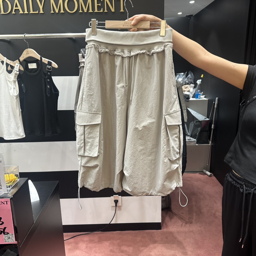 DAILY MOMENT韓國代購女裝新款職業熱賣26春夏26夏季短褲DAILY MOMENT短褲圖色1