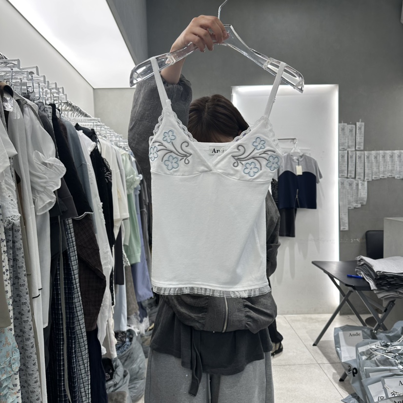 ANDE韓國東大門代購女裝新品熱賣26春夏休閑吊帶背心刺繡Ande吊帶/背心圖色2