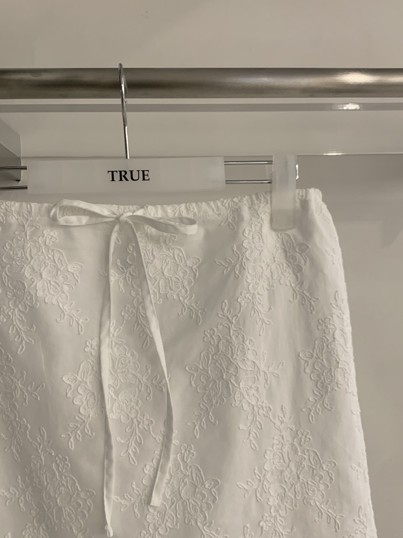 TRUE韓國直郵女裝新款26春夏職業26夏季熱賣半身裙中短裙TRUE半身裙/中短裙