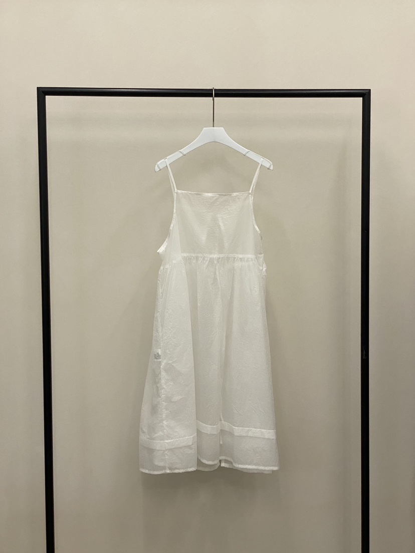 MUCH MORE/JACKPOT韓國東大門代購女裝新款熱賣26春夏連衣裙MUCH MORE/JACKPOT連衣裙圖色1